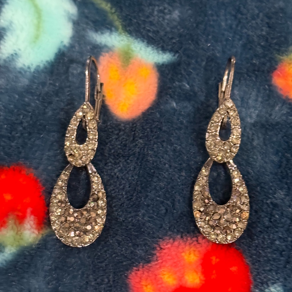 Elegant Silver Teardrop Jeweled Earrings Excellent Preowned